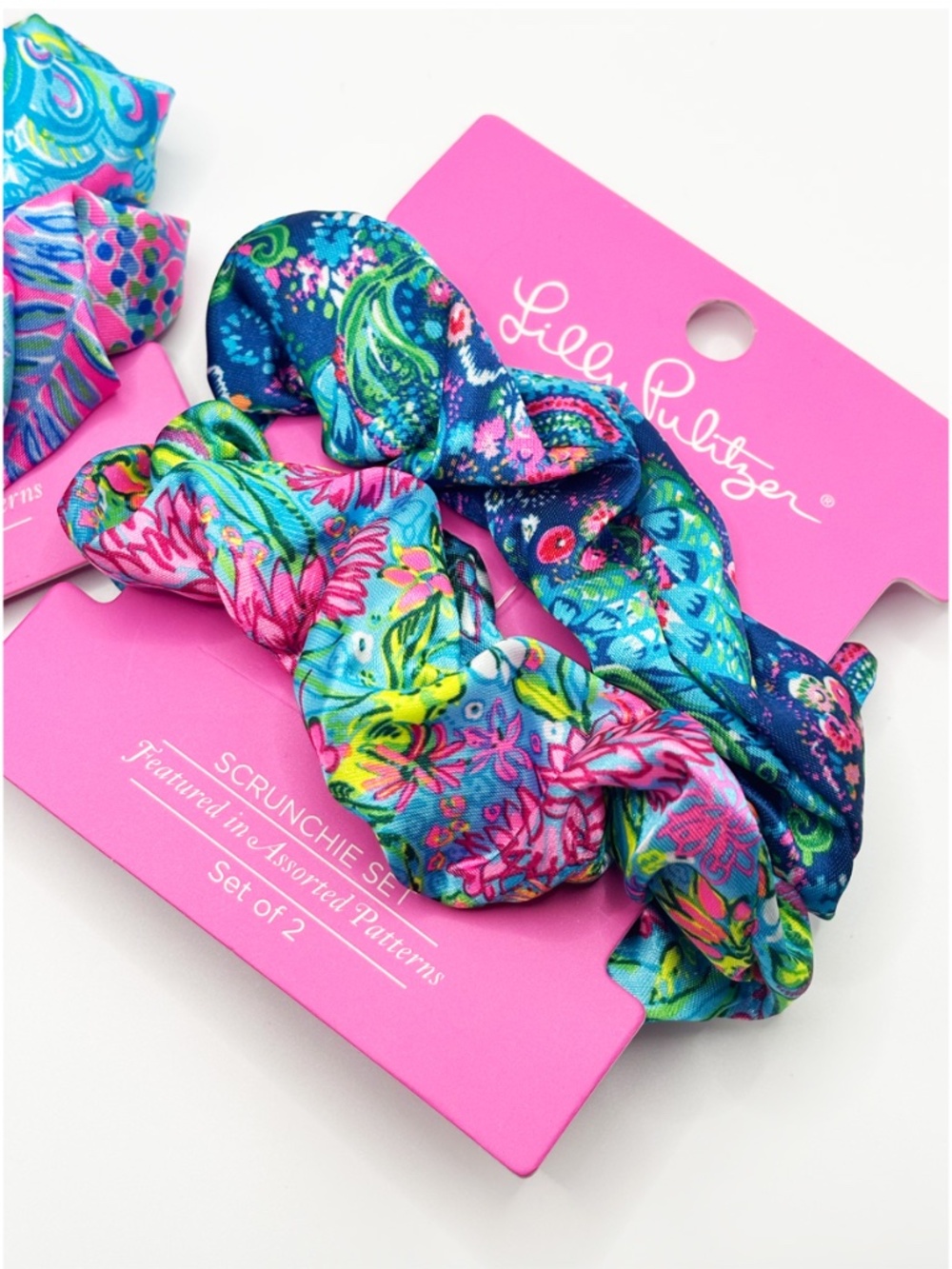 NWT Lilly Pulitzer scrunchie set - 4 total - Picture 2 of 4
